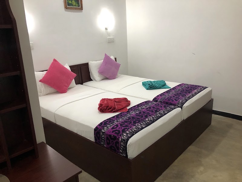 Sea Breeze Hotel - Sea Breeze Hotel, Matara Rd, Mirissa, Sri Lanka