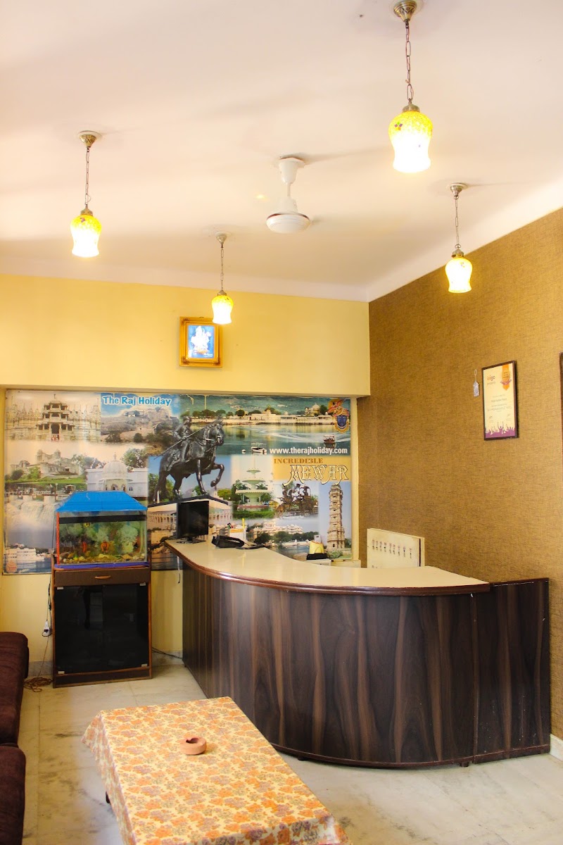 Hotel Kalika Palace - Hotel Kalika Palace Ambav Garh, F-18, near Fateh Sagar Lake, opp. Hotel Hilltop, Ambamata, Udaipur, Rajasthan 313001, India