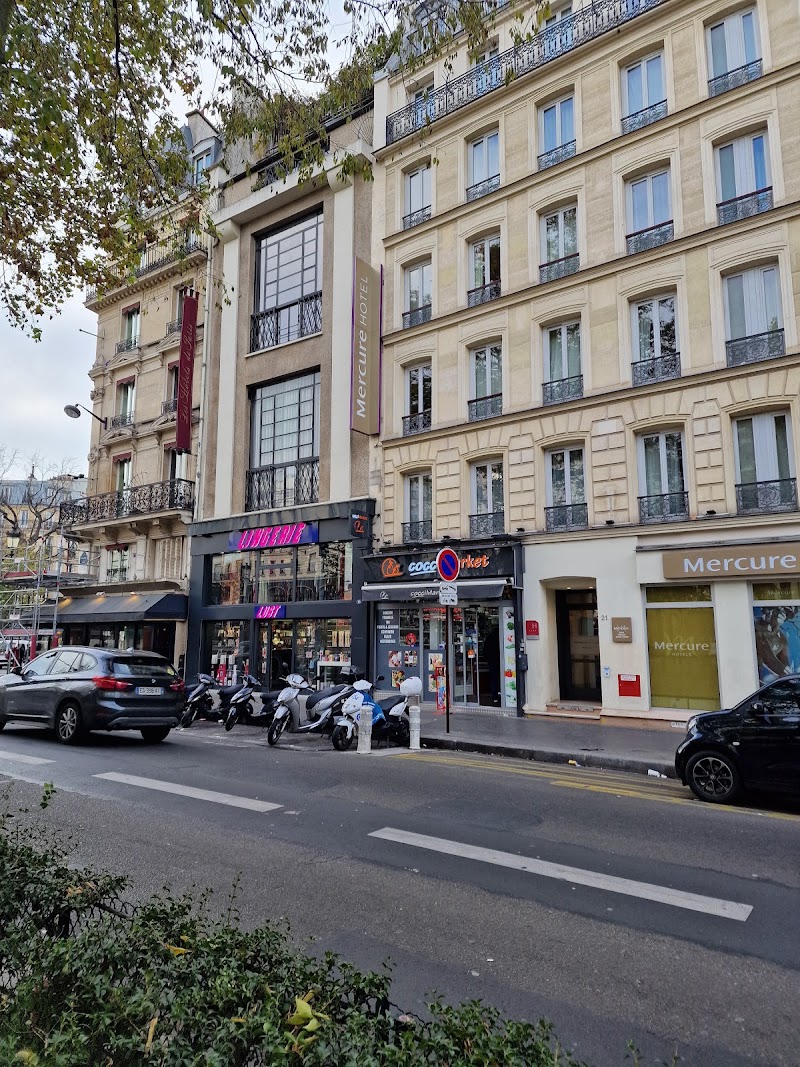 Hôtel Saint-Georges - Hôtel Saint-Georges, 5 Rue André Antoine, 75018 Paris, France