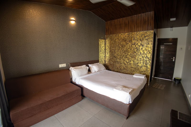Canal Touch Resort - Canal Touch Resort Varai T. Need, Maharashtra 410201, India