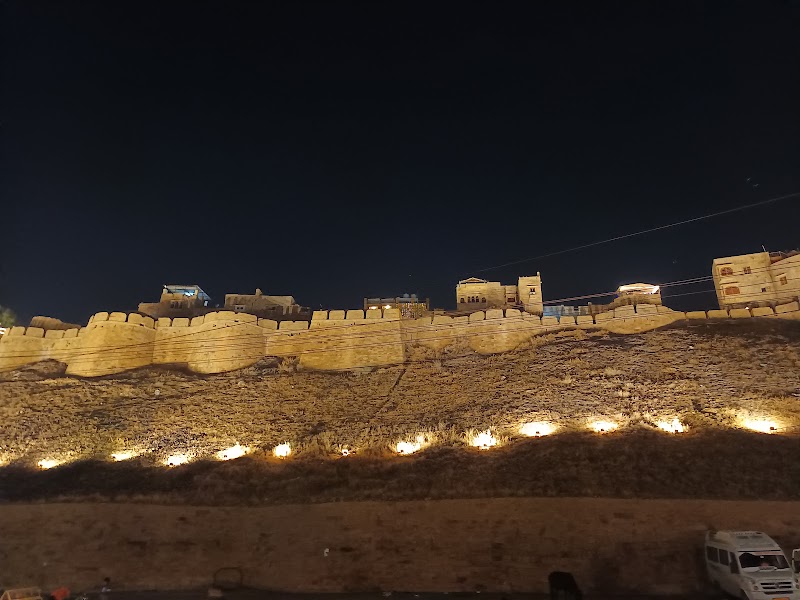 Rama Tours & Desert Safari Jaisalmer - Rama Tours & Desert Safari Jaisalmer, Fort, Shiv Rd, Dhibba Para, Manak Chowk, Amar Sagar Pol, Jaisalmer, Jaisalmer Muncipal Area, Rajasthan 345001, India
