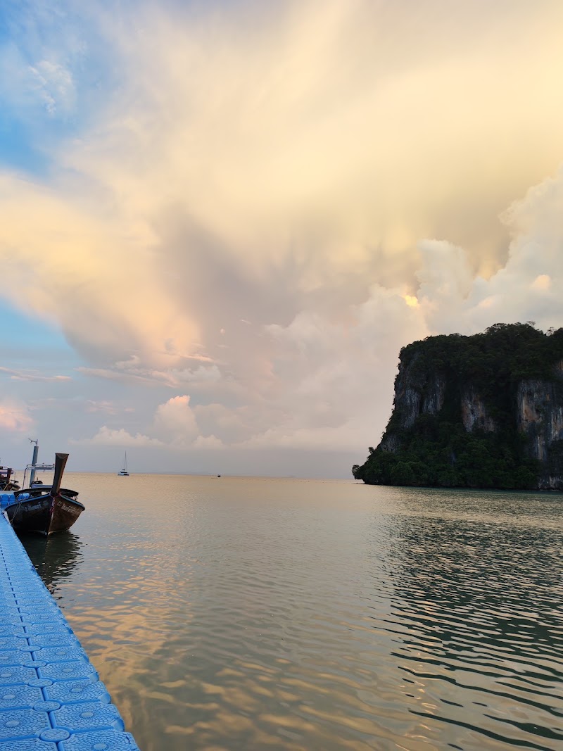 Railay Beach - Railay Beach Railay Beach, Ao Nang, Krabi, Thailand