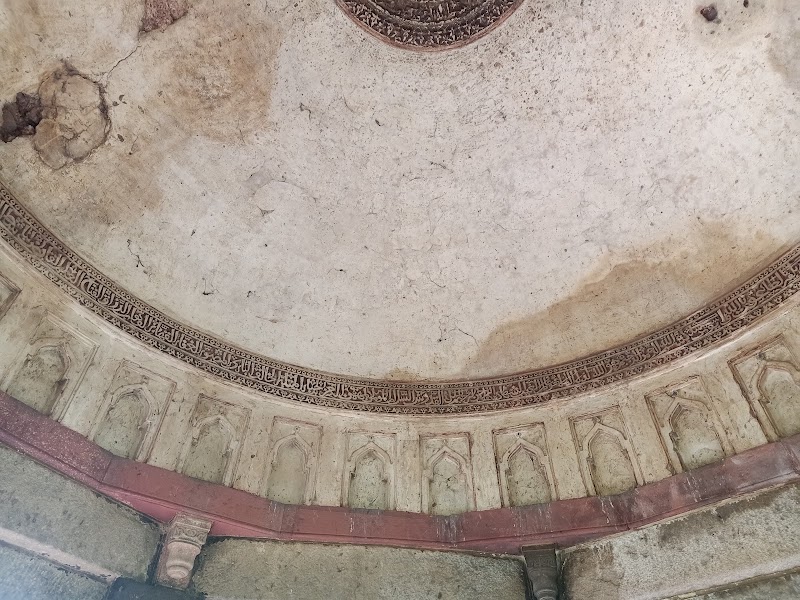 Lodhi-era Tomb - Lodhi-era Tomb J67Q+3J9, Near Gate no. 5 of, National Stadium, India Gate, New Delhi, Delhi 110001, India