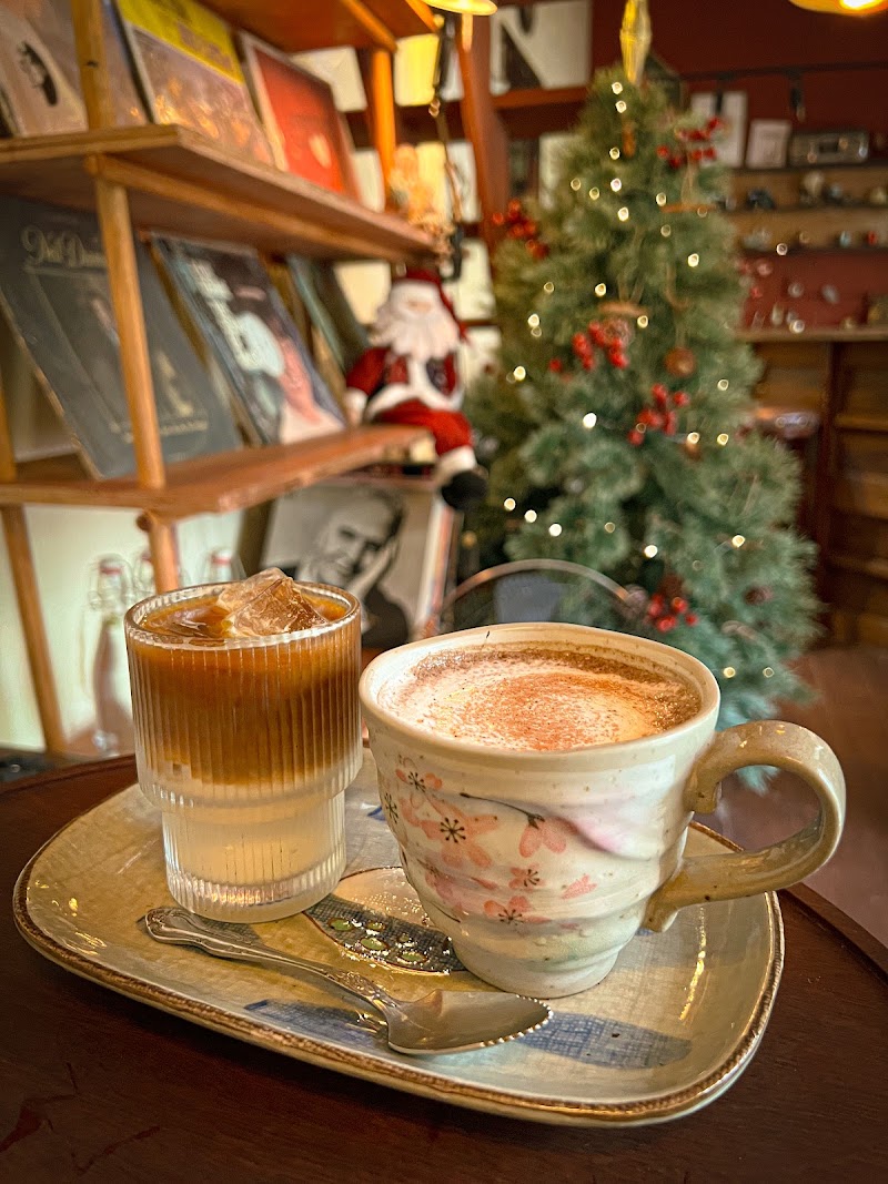 Slow Breeze Coffee/Kobumcha Da Nang - Slow Breeze Coffee/Kobumcha Da Nang 106 Lý Tự Trọng, Hải Châu, Đà Nẵng 550000, Vietnam