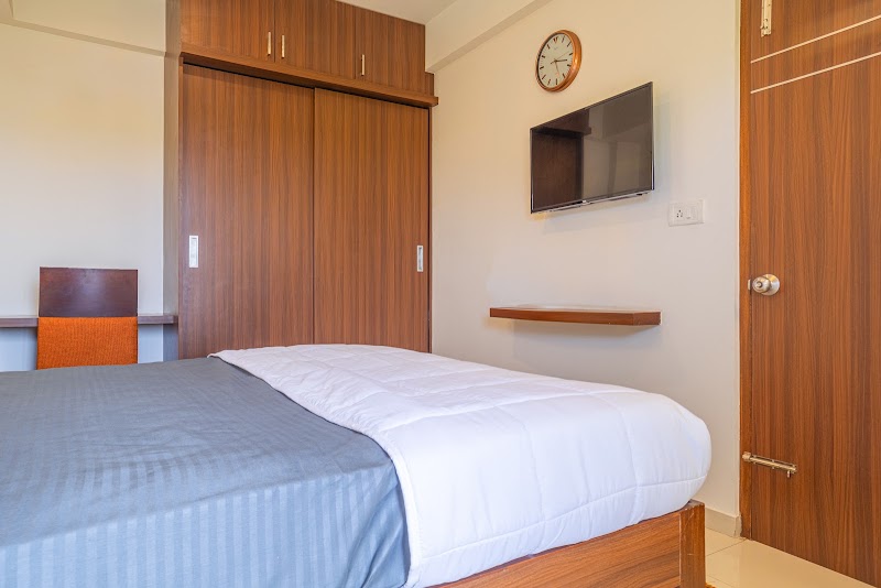 Housr Fonzworth - Housr Fonzworth 2711/A, 1st Cross Rd, opp. BEML Main, Geethanjali Layout, HAL 3rd Stage, Bhoomi Reddy Colony, New Thippasandra, Bengaluru, Karnataka 560075, India
