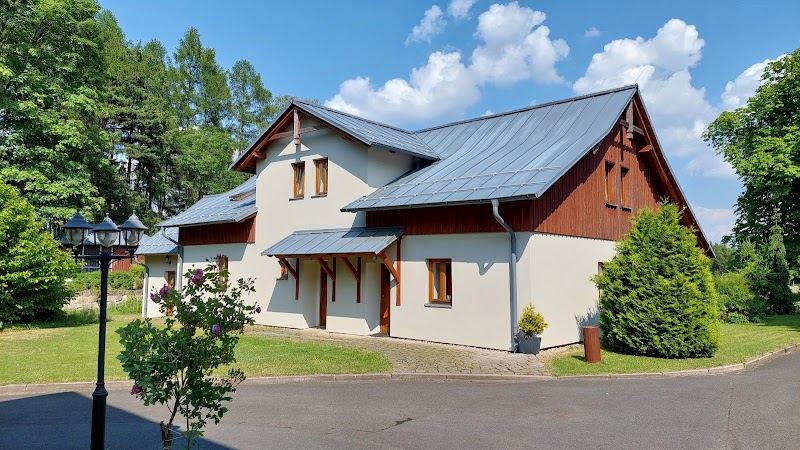 Kristin Hrádek - Kristin Hrádek, Maxičky 30, 405 02 Děčín-Děčín 2, Czechia