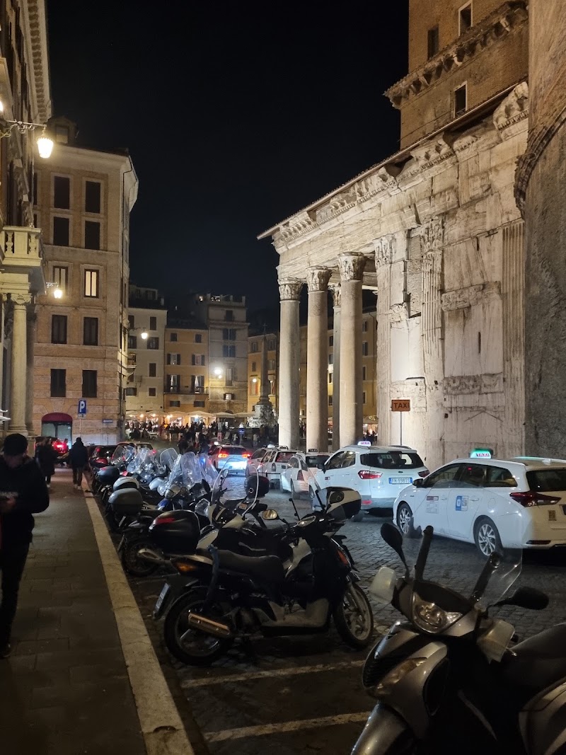 Piazza della Rotonda - Piazza della Rotonda Piazza della Rotonda, 00186 Roma RM, Italy