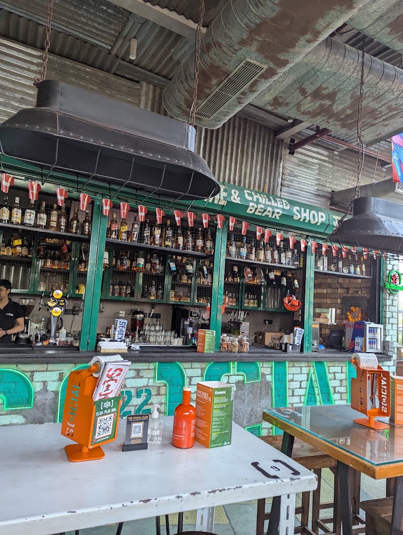 IFC Social - IFC Social Shop No. R3, Ground & Mezzanine, M3M IFC, Golf Estate Rd, Badshahpur, Sector 66, Gurugram, Haryana 122002, India