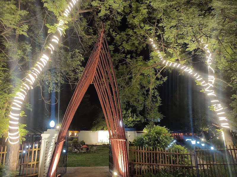 Pine Villa Cafe - Pine Villa Cafe Lajpat Children Park, Swami Vivekanand Rd, Adampur, Bhagalpur, Bihar 812001, India