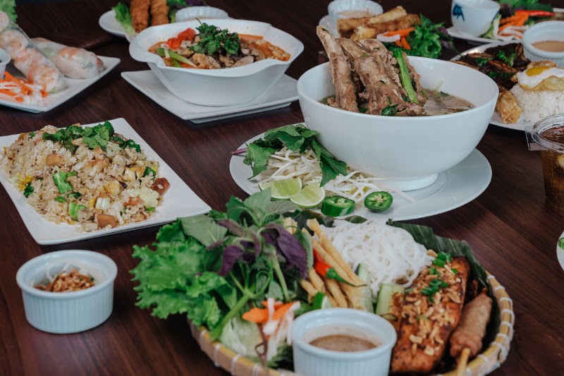 Lotus Pond Vietnamese Cuisine - Lotus Pond Vietnamese Cuisine 12752 Aurora Ave N, Seattle, WA 98133, USA