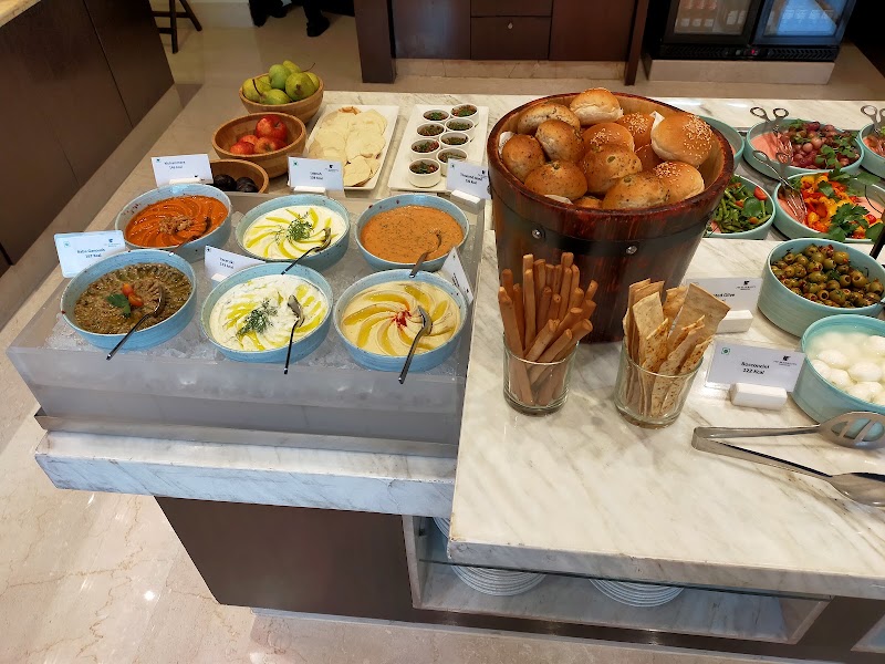 The JW Lounge - The JW Lounge 24, 24/1, Vittal Mallya Rd, KG Halli, Shanthala Nagar, Ashok Nagar, Bengaluru, Karnataka 560001, India