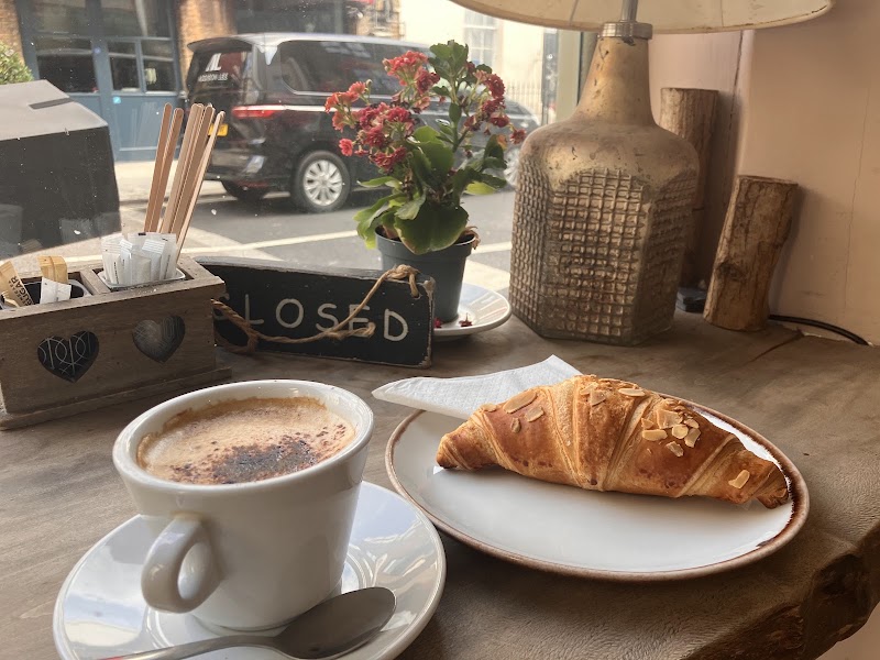 Café Panache - Café Panache 12 Norfolk Pl, Tyburnia, London W2 1QL, UK