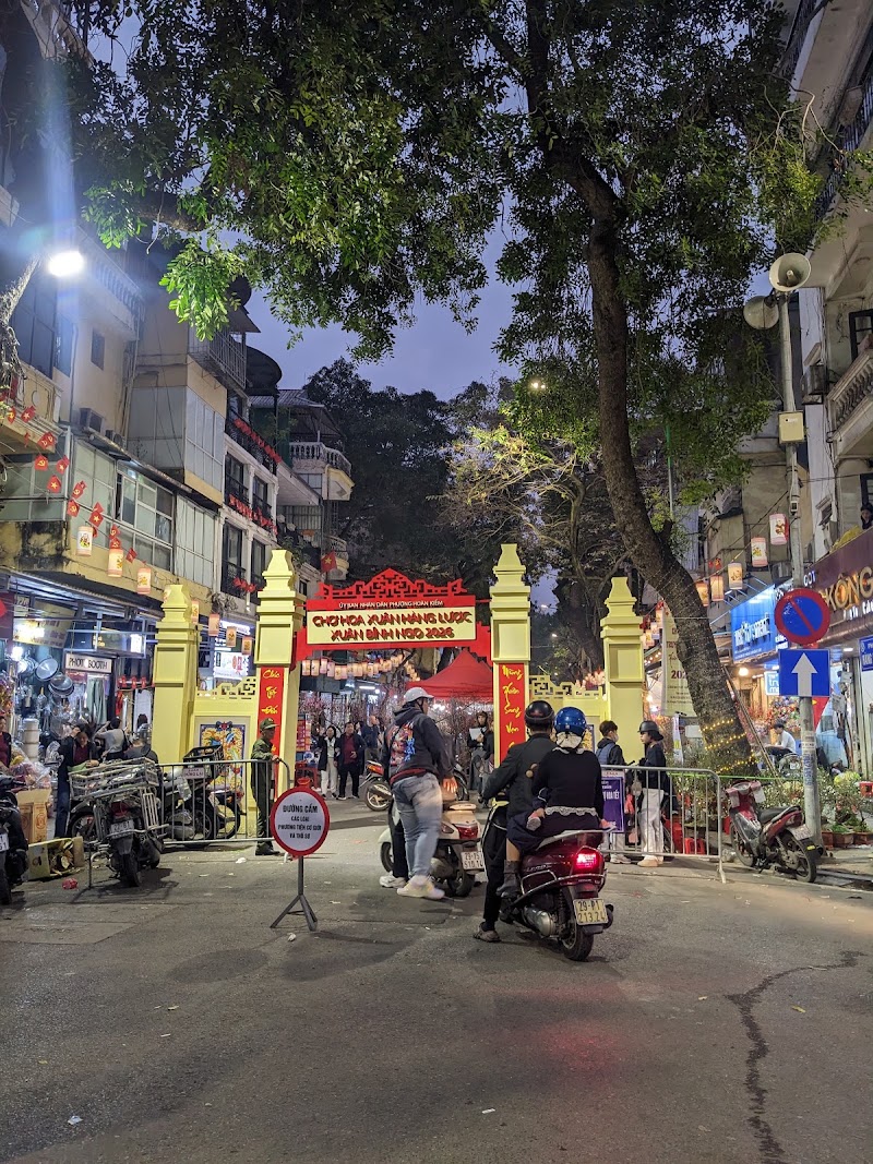 Hang Luoc Flower Market - Hang Luoc Flower Market, 45 P. Hàng Lược, Phố cổ Hà Nội, Hoàn Kiếm, Hà Nội, Vietnam