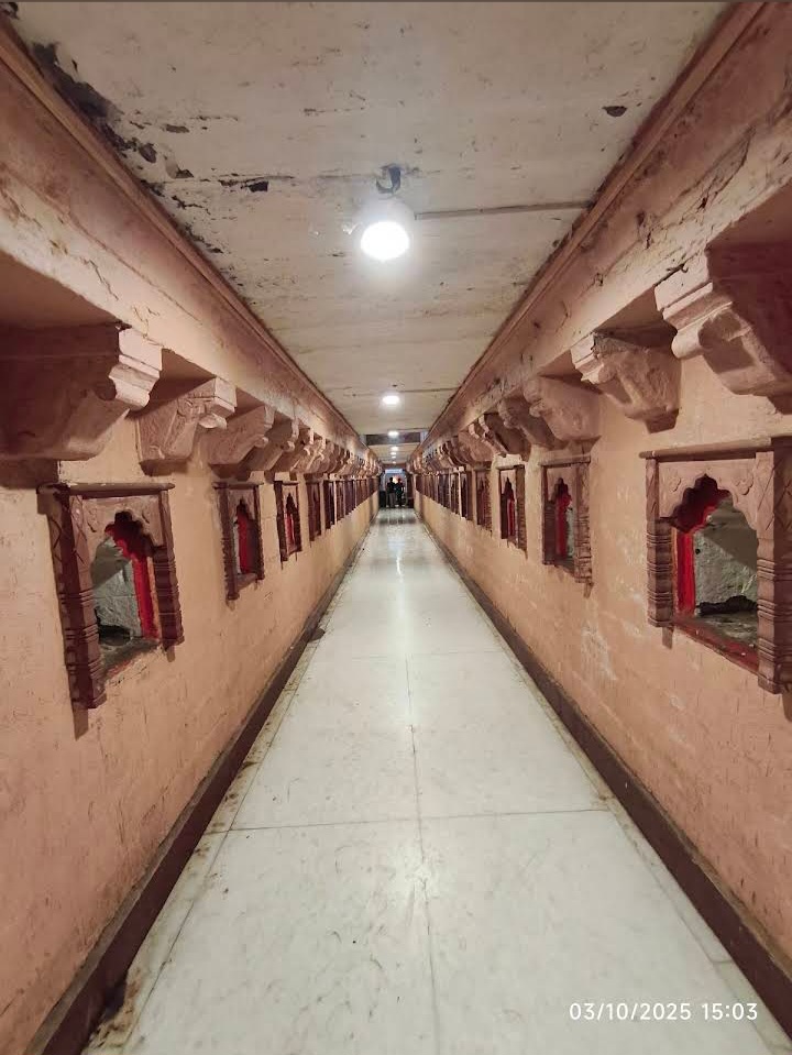 Sri Akshayavat Temple Patalpuri - Sri Akshayavat Temple Patalpuri Akbar Fort, fort, Prayagraj, Uttar Pradesh 211006, India