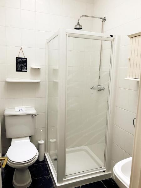 Acer Lodge Guest House - Acer Lodge Guest House 425 Queensferry Rd, Edinburgh EH4 7NB, UK