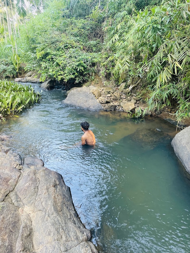 Algama Ella - Algama Ella, 553F+HM7 Algama, Paranathala, Sri Lanka