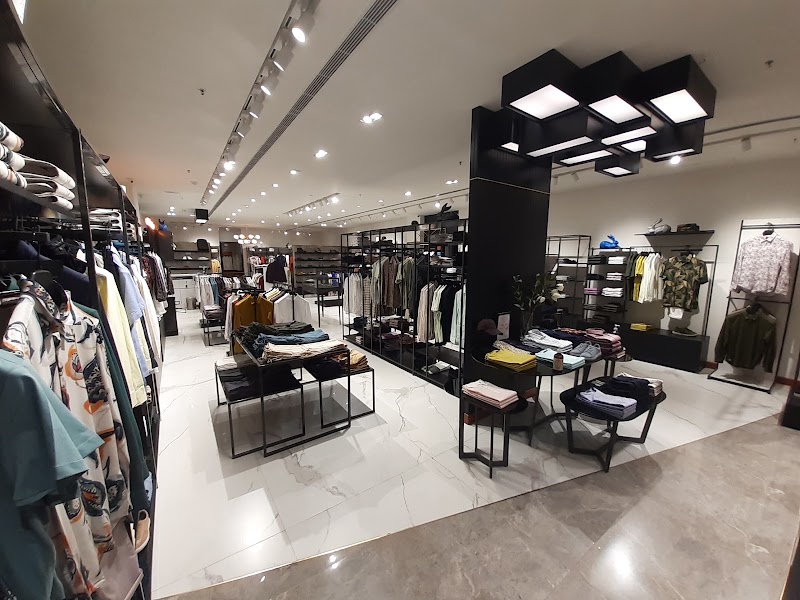 Rare Rabbit, Ambience Island - Rare Rabbit, Ambience Island No F120, 1st Floor, Ambience Mall, NH 8, Ambience Island, DLF Phase 3, Sector 24, Gurugram, Haryana 122002, India