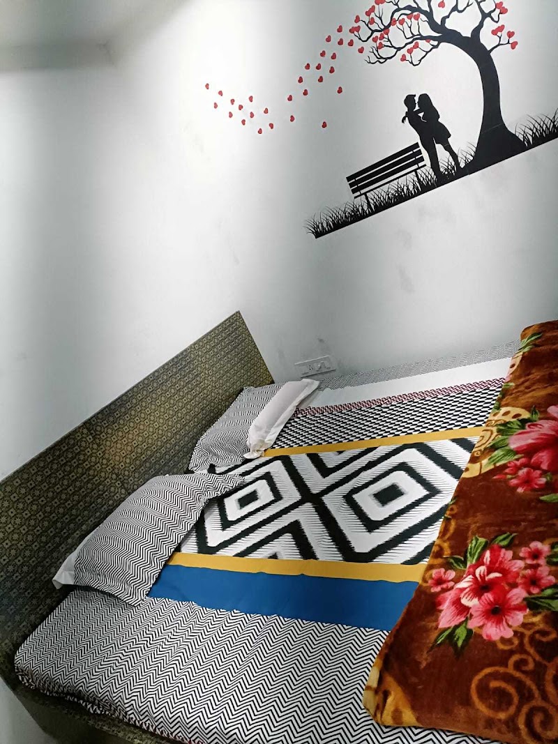 OYO Hotel White Rose - OYO Hotel White Rose, Kotra Rd, near ram bag, Rukmani Vihar, Raigarh, Chhattisgarh 496001, India