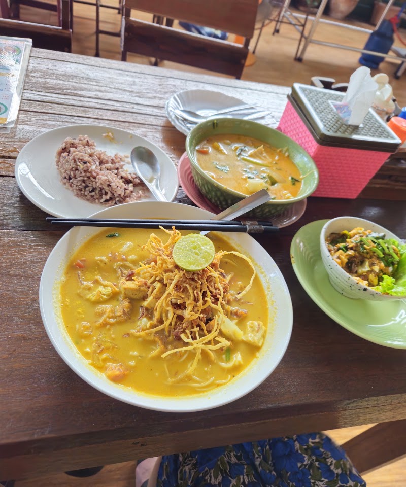 May Kaidee Tanao Vegetarian & Vegan Restaurant - May Kaidee Tanao Vegetarian & Vegan Restaurant 54/1 Soi Samsen 5, Khwaeng Wat Sam Phraya, Khet Phra Nakhon, Krung Thep Maha Nakhon 10200, Thailand