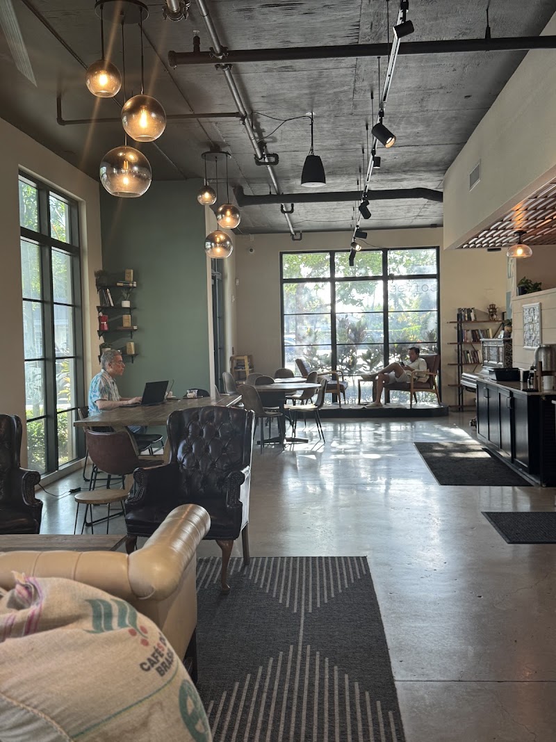 Common Grounds Brew & Roastery - Common Grounds Brew & Roastery, 3065 S Dixie Hwy, West Palm Beach, FL 33405, USA