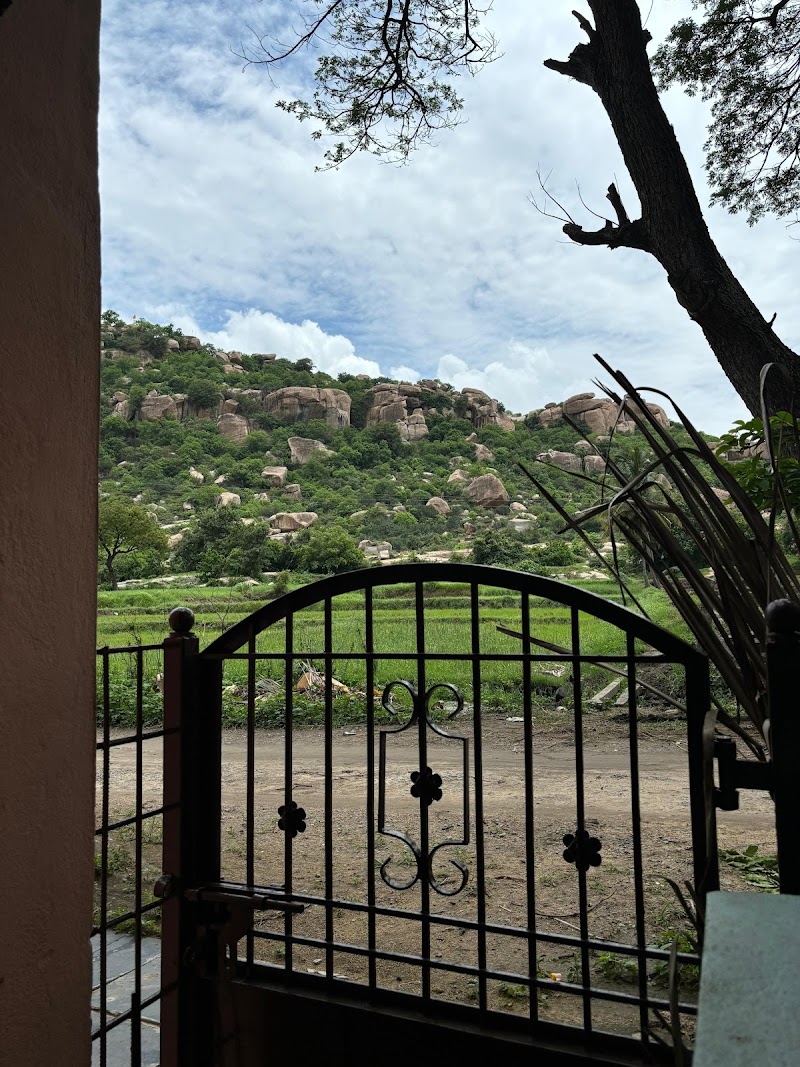 Cocogreen Homestay Hampi - Cocogreen Homestay Hampi I. B Rd, Sangapur, Karnataka 583227, India