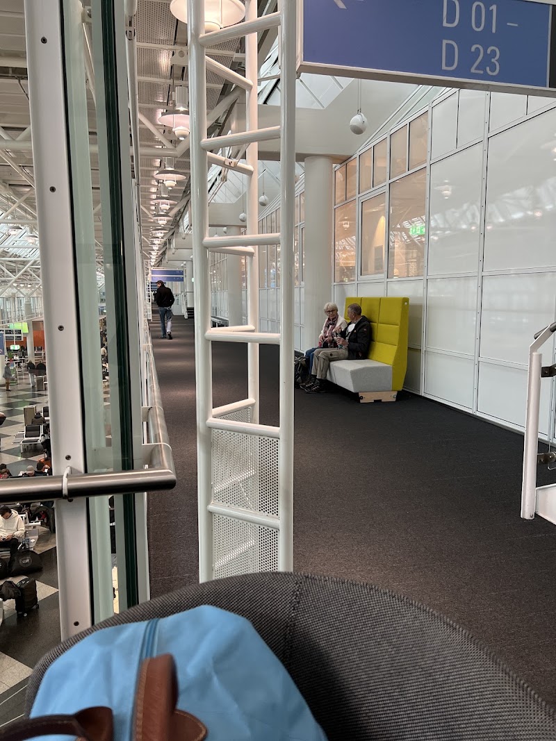 KLM - KLM, Terminal 1, 85356 Oberding, Germany