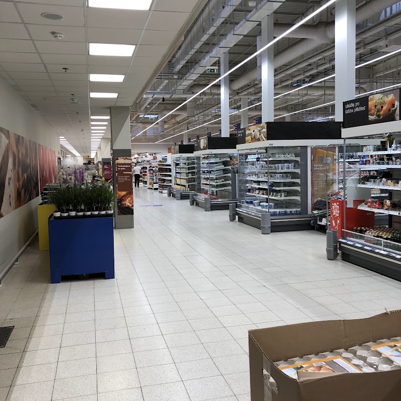 Tesco Extra - Tesco Extra Skandinávská 144/25, 155 05 Praha 5, Czechia