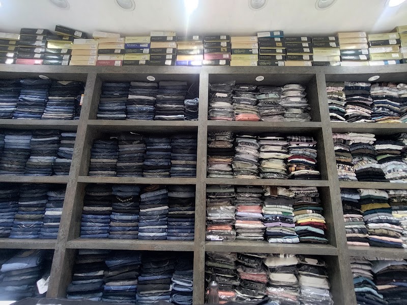 Status The Man Store - Status The Man Store, shop no 8, Mahadev Ghat Rd, Ashwani Nagar, Changurabhata, Raipur, Chhattisgarh 492001, India