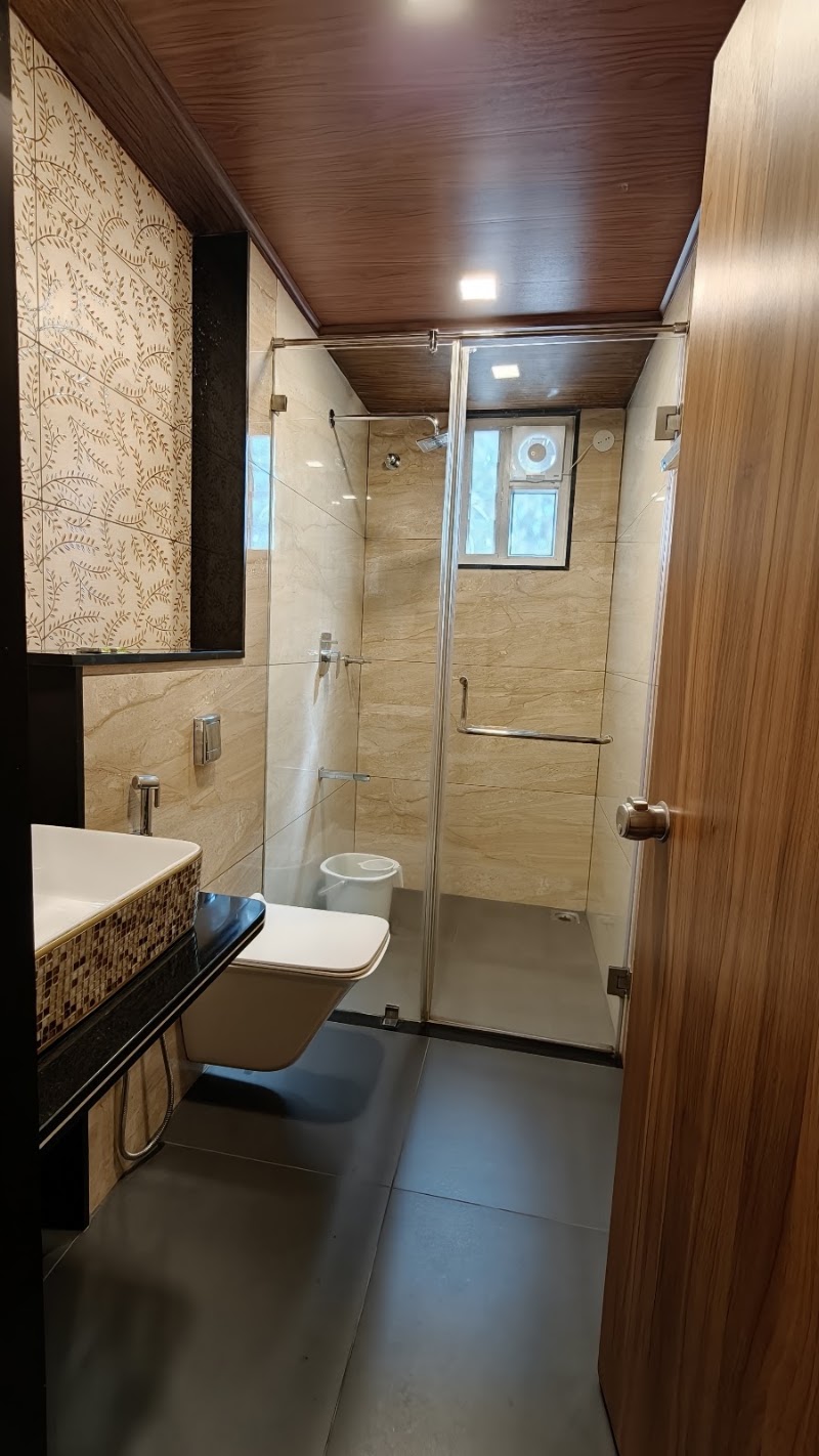 Meenakshi Inn - Meenakshi Inn opp. Adarsh hospital, Brahmagiri, Udupi, Karnataka 576101, India