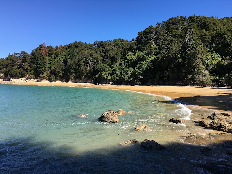 Split Apple Rock - Split Apple Rock, Moonraker Way, Kaiteriteri 7197, New Zealand