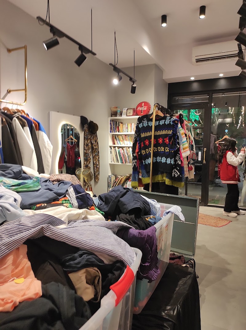 Thrift Shop by Bombay Closet Cleanse - Thrift Shop by Bombay Closet Cleanse, Shop No 10, Silver Pearl Building, Waterfield Road, West, Bandra West, Mumbai, Maharashtra 400050, India