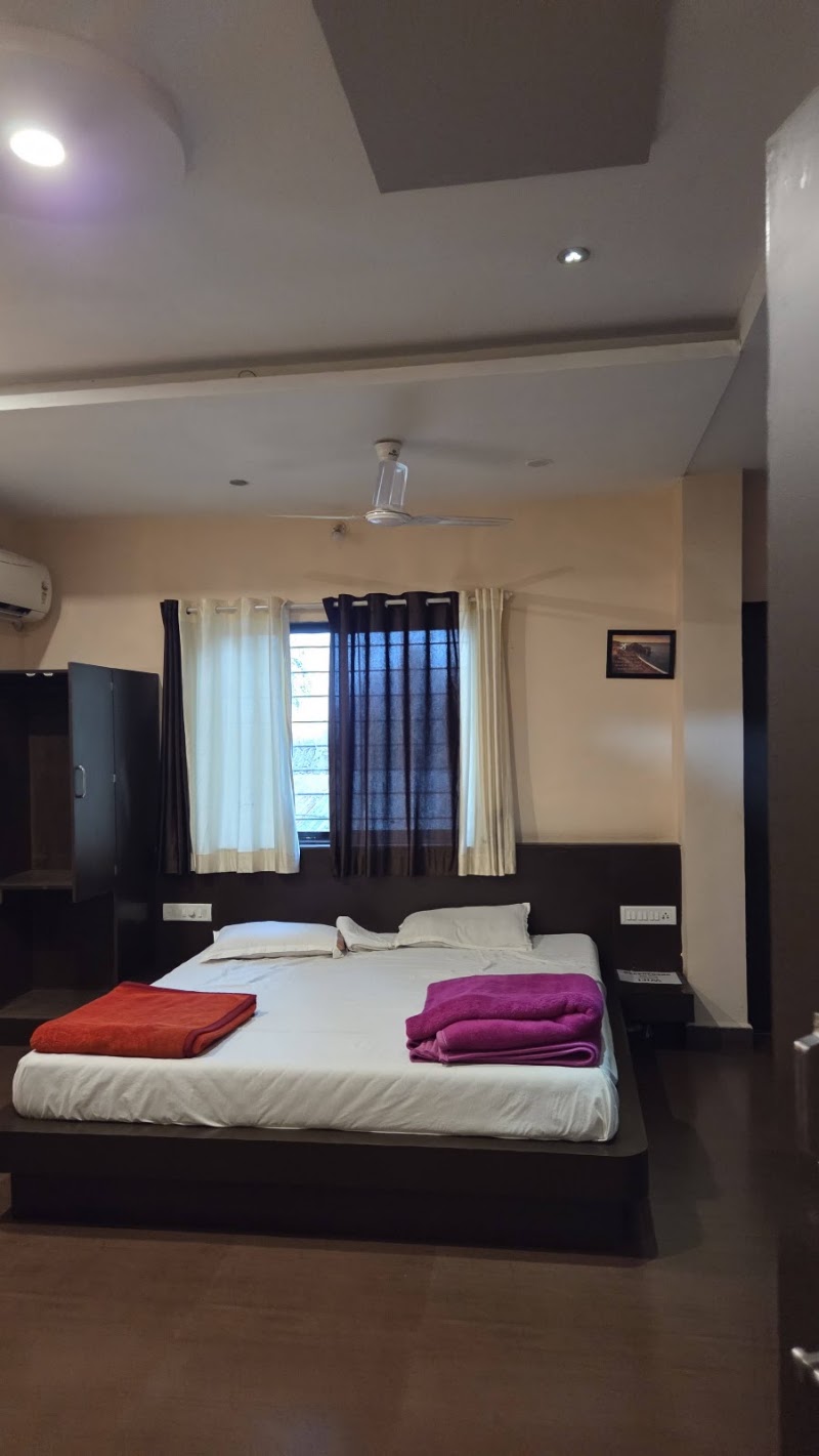 Casa Valley Bungalow - Casa Valley Bungalow, Next to Asha Bhosale's Bungalow Village Bhose, WQH6+XQ7 Taluka Mahabaleshwar, Panchgani - Mahabaleshwar Rd, Panchgani, Bhose, Maharashtra 412805, India