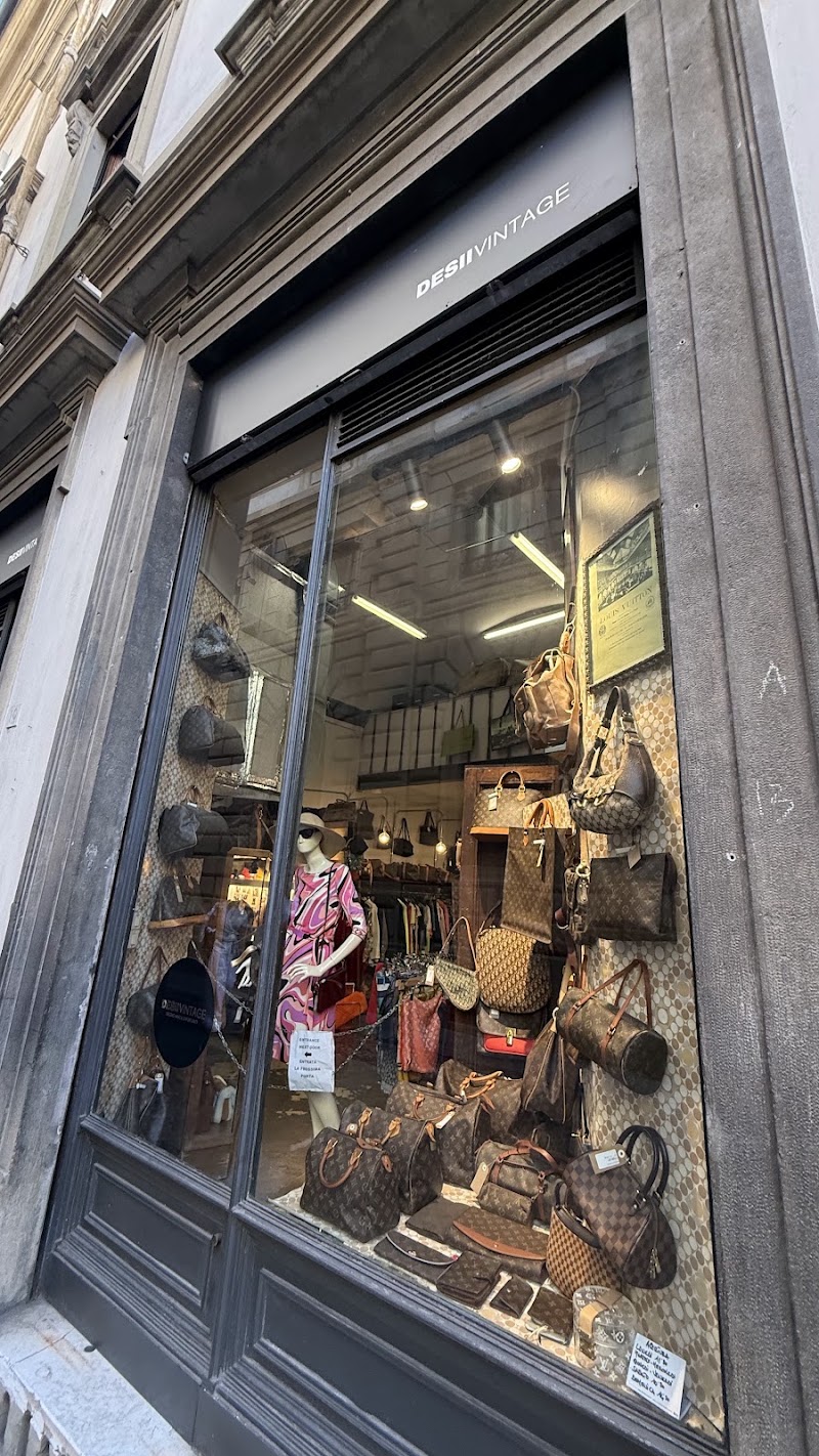 Desii Vintage - Desii Vintage, Via dei Conti, 17, 50123 Firenze FI, Italy