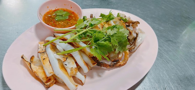 Lek Seafood - Lek Seafood Phadung Dao Rd, Khwaeng Samphanthawong, Khet Samphanthawong, Krung Thep Maha Nakhon 10100, Thailand