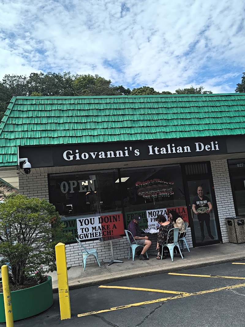 Giovanni's Italian Deli - Giovanni's Italian Deli 925 N Broadway, White Plains, NY 10603, USA