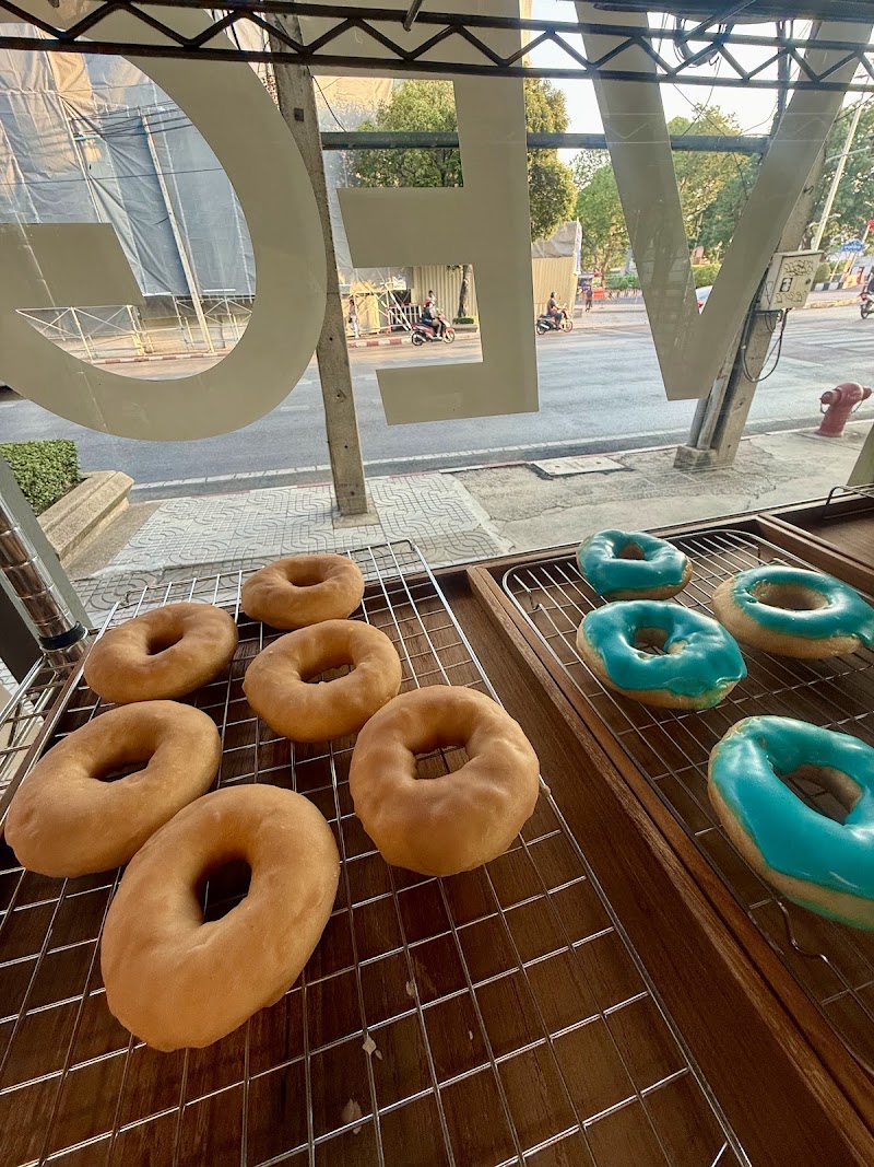 Mello Vegan - Mello Vegan 2, 2 Nakhon Sawan Rd, Khwaeng Wat Sommanat, Khet Pom Prap Sattru Phai, Krung Thep Maha Nakhon 10100, Thailand