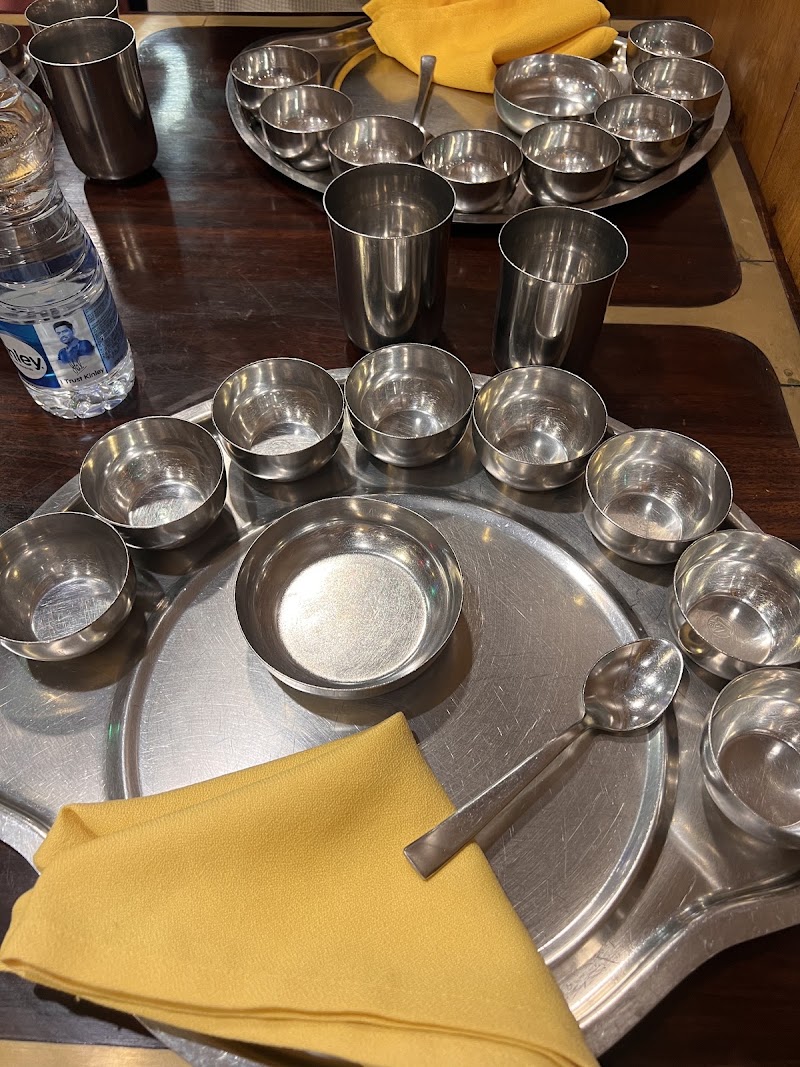 Manbhavan Premium Thali - Manbhavan Premium Thali Ambience Island, DLF Phase 3, Sector 24, Gurugram, Haryana 122010, India