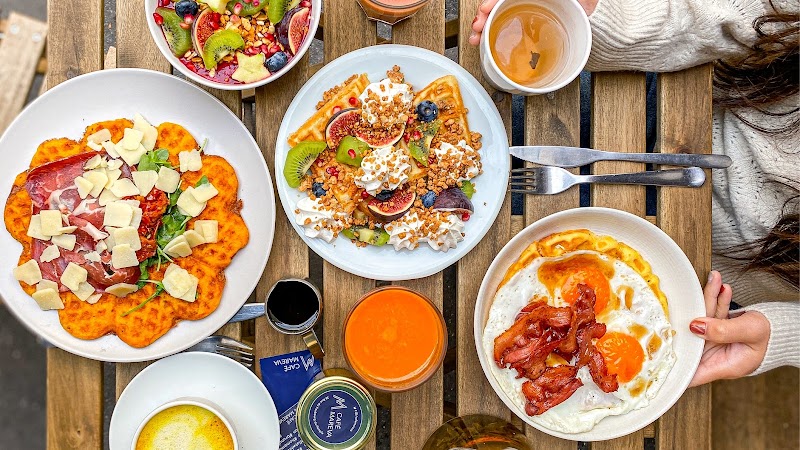Café Mareva - Café Mareva 27 Rue de Clignancourt, 75018 Paris, France