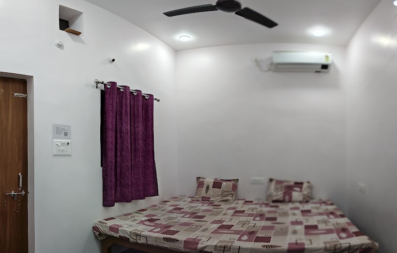 HOTEL KAILASHA - HOTEL KAILASHA, 04, होटल कैलाशा एवं गेस्ट हॉउस, near Atal Bihari Vajpayee Vishwavidyalaya, Badi Koni, Bilaspur, Chhattisgarh 495009, India