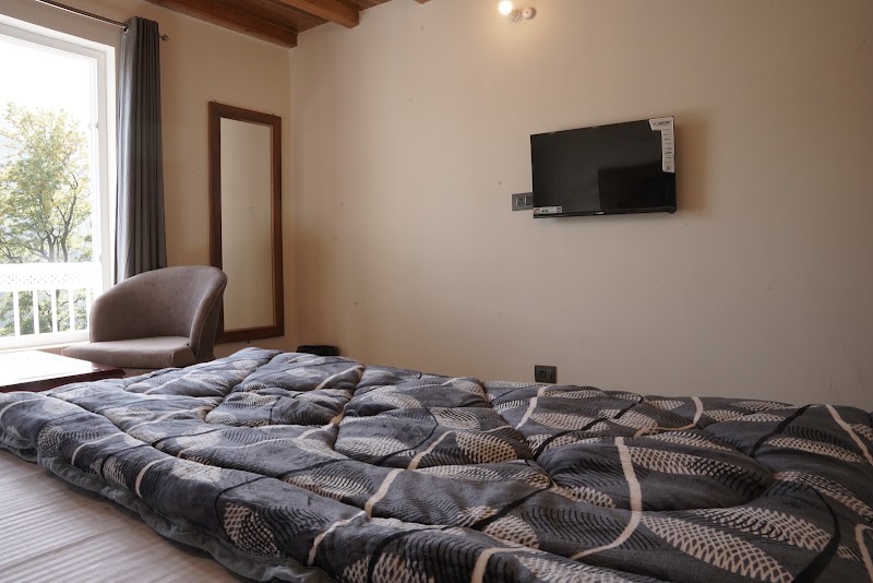 The Oak & Lake View Resort - The Oak & Lake View Resort, House no 84/7, Headingly Estate, Upper, Mall Rd, Mallital, Nainital, Uttarakhand 263001, India