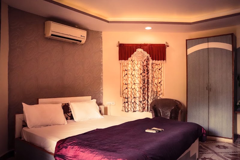 Saras Resort सारस रिसोर्ट्स - Saras Resort सारस रिसोर्ट्स, in front of The Main Entrance Gate Of Tadoba Andhari Tiger Reserve, Moharli, Thanegaon, Maharashtra 442404, India