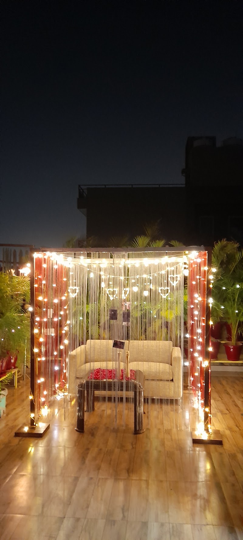 Runaway boutique studio & cafe - Runaway boutique studio & cafe, Today Blossoms II, Sector 51, Bindapur, Gurugram, Haryana 122018, India