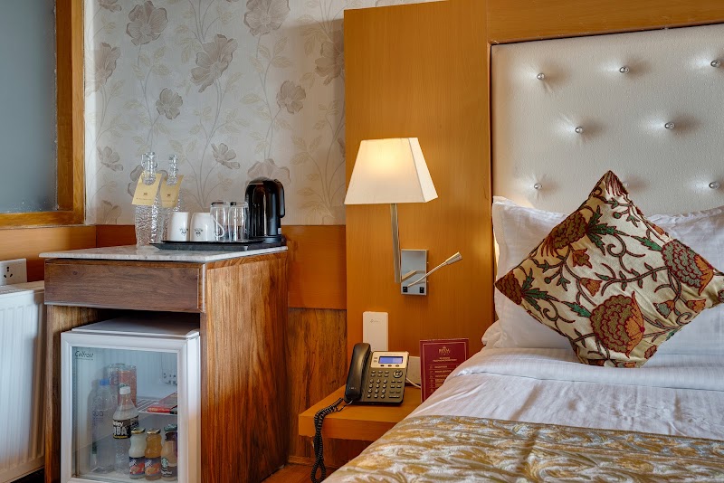 Hotel Royal Castle | 4 Star Hotel in Gulmarg Kashmir - Hotel Royal Castle | 4 Star Hotel in Gulmarg Kashmir Gulmarg Road, Gulmarg, Nagbal, 193403