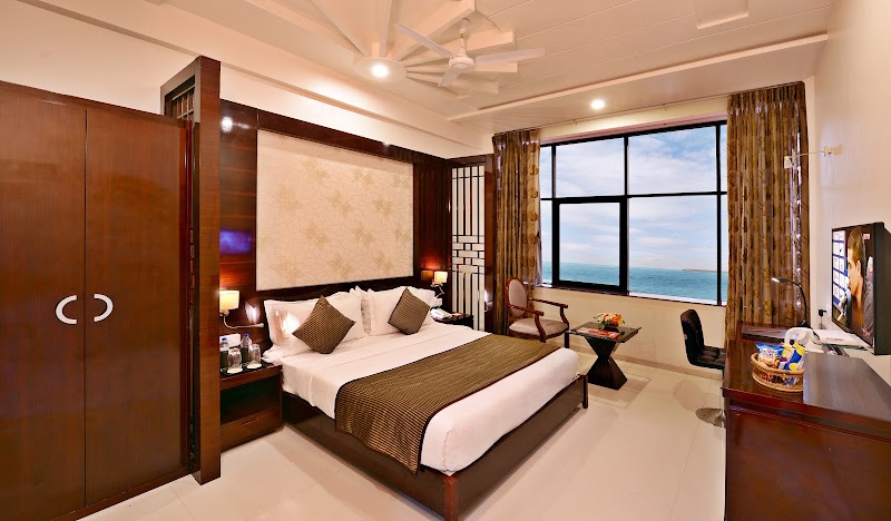 Lords Inn Porbandar - Lords Inn Porbandar, Chopati Rd, near CIRCUIT HOUSE, GEB Colony, Porbandar, Gujarat 360575, India