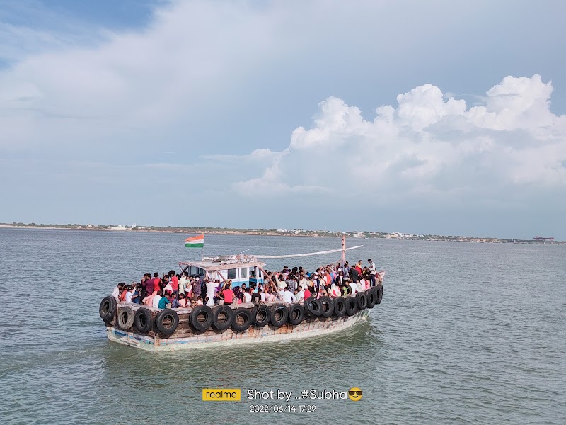 Beyt Dwarka Ferry Point - Beyt Dwarka Ferry Point, Bet Dwarka Jetty, F32R+JP8, Beyt Dwarka, Gujarat, India