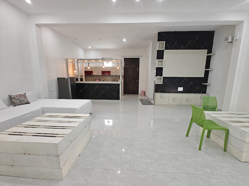 The Vibe Stays - The Vibe Stays, 1751A, 100 Ft. Road, near SHANKRA RESIDENCY, Omaxe City, Phase 2, Bagru Khurd, Rajasthan 302026, India