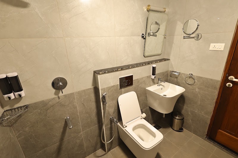 Le Colonial Suites - Le Colonial Suites 6, St Martin St, White Town, Puducherry, 605001, India