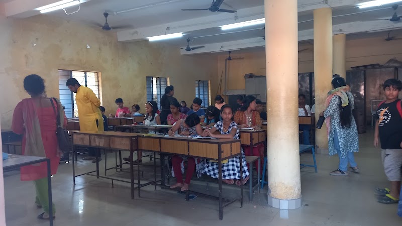 Bengali Higher Secondary School - Bengali Higher Secondary School, 356F+GJX, Railway Colony, Bilaspur, Chhattisgarh 495004, India