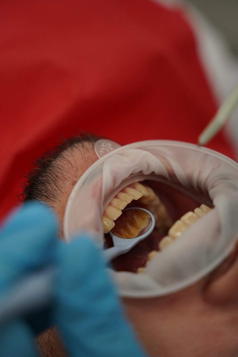 Saint George Dentistry - Saint George Dentistry, Jankovcova 788/16, 170 00 Praha 7-Holešovice, Czechia