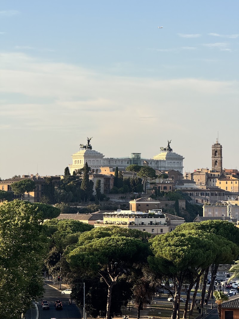 Romaround Tours - Romaround Tours, Via Santamaura, 21, 00192 Roma RM, Italy